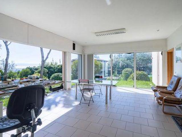 5 chambres, Saint Provence 83370 LS95815743