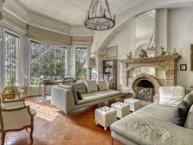 5 chambres, Saint Provence 83370 LS96323904