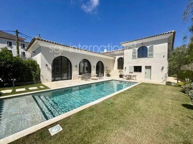 5 chambres, Saint Provence 83990 103429129
