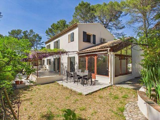 5 chambres, Taradeau Provence 83460 101521126