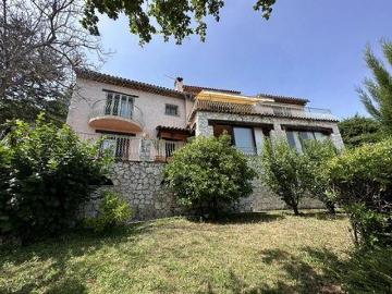 5 chambres, Tourrettes Provence Alpes Côte d'Azur 06140 96320194