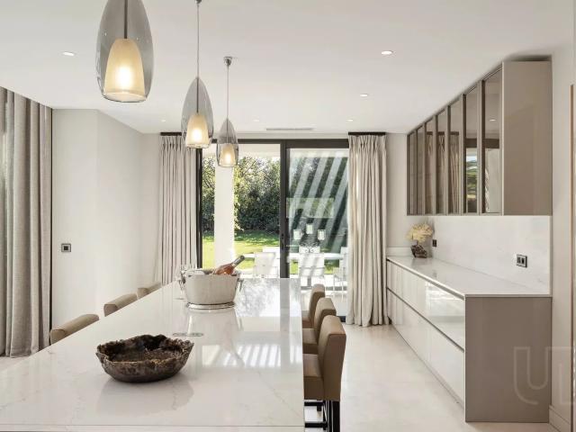 5 chambres Villa Alpes Maritimes À vendre MZiMO2602