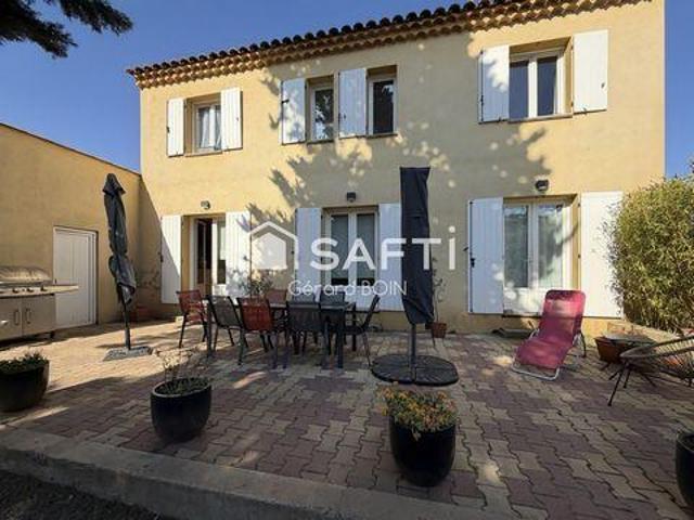 5 chambres, Villeneuve Provence 04180 100853022