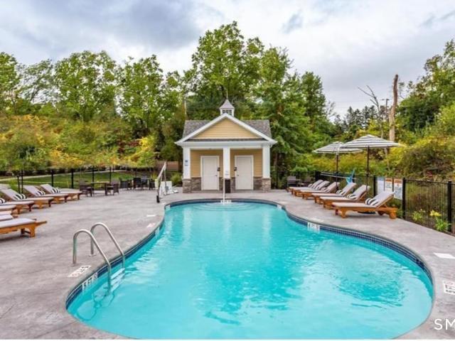 5 cherry brook road unit 326 canton, us, ct