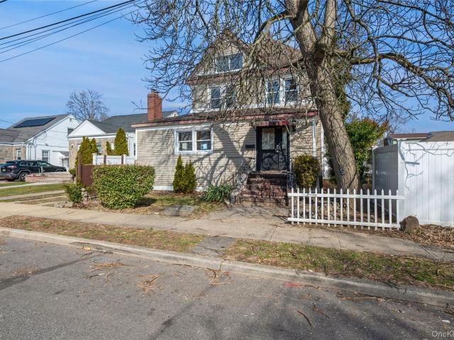 5 Church St, Baldwin, NY 11510 | MLS #976432