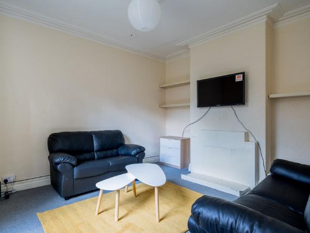 5 Claremont View, LS3 1AU, Leeds