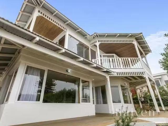 5 Clontarf Street, Sorrento, WA 6020