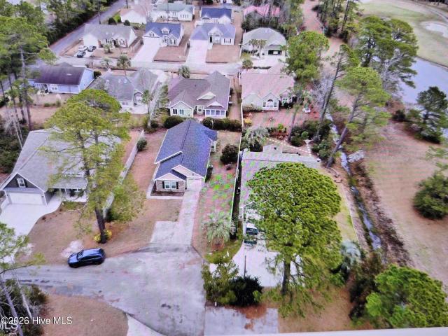 5 Court 11 Northwest Drive