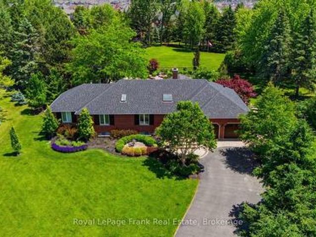 5 Craig Court, Clarington Bowmanville, ON, L1C 4H6 Luxury House for sale | Listing ID E13592 | Royal LePage Carriage Trade Luxury Properties