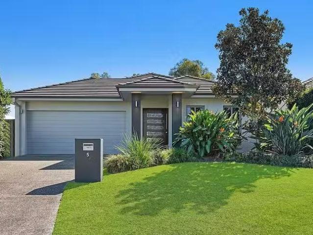 5 Crenshaw Street, North Lakes, QLD 4509