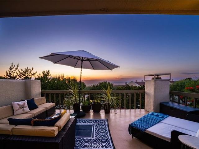 5 Cresta Verde Dr, Rolling Hills Estates, CA 90274