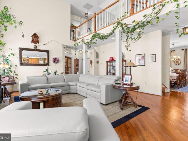 5 Cross Point Dr, Owings, MD 20736 | MLS #MDCA2025