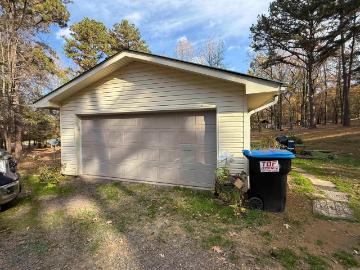 5 Crystalwood Drive