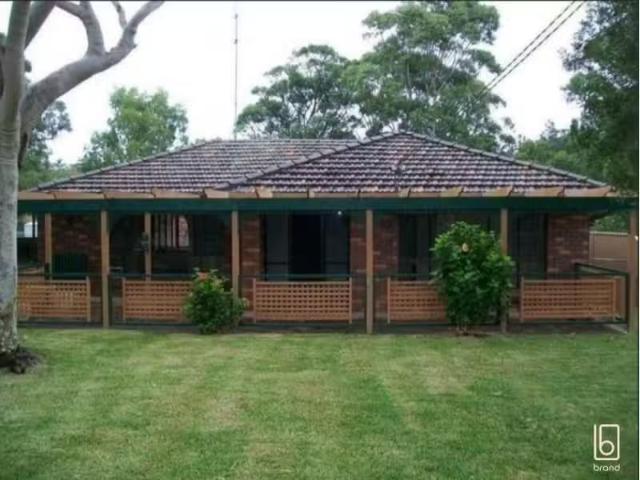 5 Crystal St, FORRESTERS BEACH House for rent Listed by Alana.