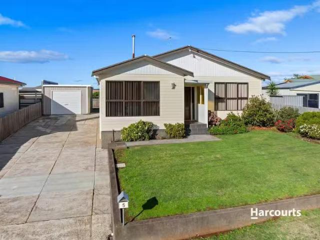 5 Duke Street, UPPER BURNIE, TAS 7320 House for Rent