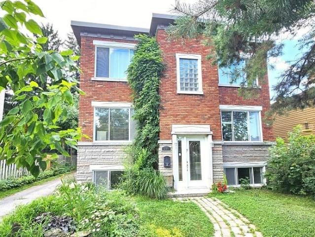 5 ½ Dans Le vrai Vieux Longueuil