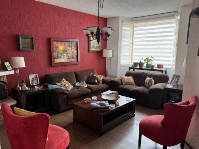 5 DE MAYO Casa en Condominio con cancha de tenis
