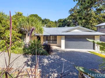 5 Dilberang Close, South West Rocks, NSW 2431