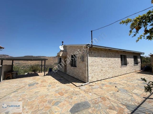 5 Dönüm Arazi İçerisinde Köyiçi İmarlı Taş Villa