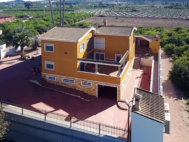 5 Dormitorios Finca Alicante Venta