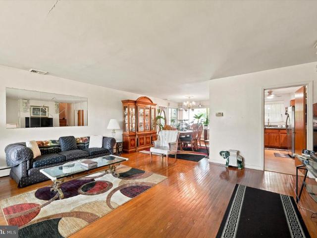 5 Drexel Avenue