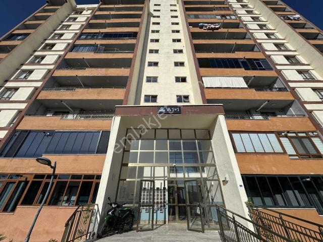 5.etap Toki'de 3,5+1 125 M² 11. Katta Manzaralı Tertemiz Kiralık