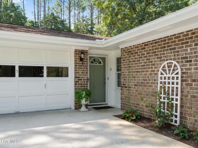 5 E Pine Court