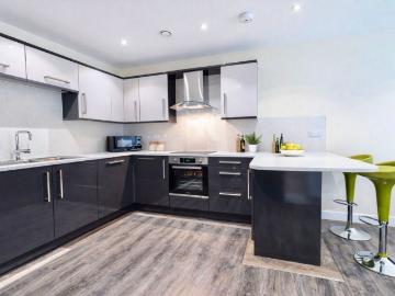 5 Ecco, 2 bedroom, Apartment