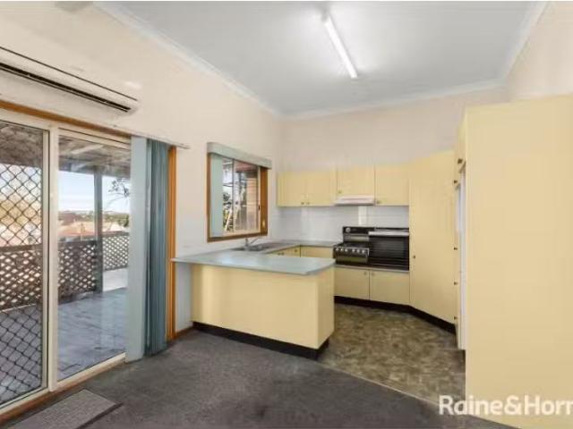 5 Edith Street, WARATAH House for rent Listed by Glen Cook of.
