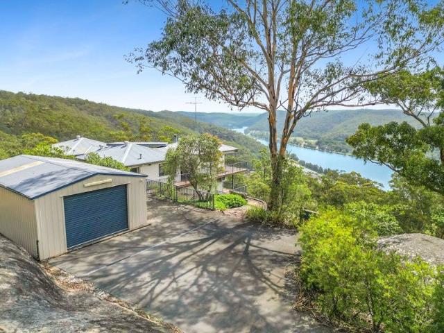 5 Elevated Acres with Uninterrupted Views of the Hawkesbury River