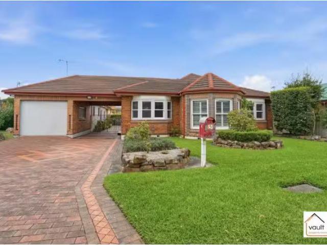 5 Elizabeth Street, Towradgi House for rent Listed by Tracey.