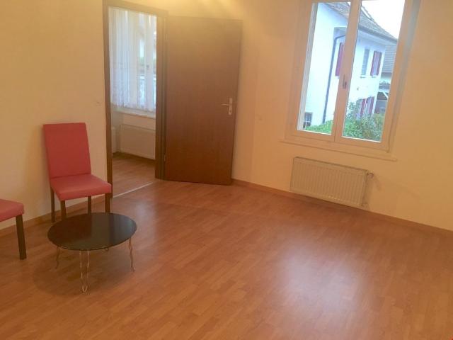 5 Familienhaus, tolle Wohnung, GÜNSTIG