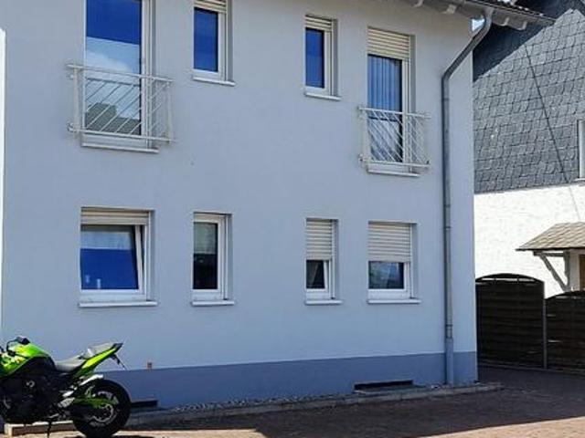 5 Familienhaus Energieklasse B PV Anlage provisionsfrei