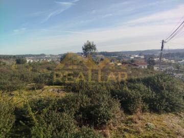 4 Fantásticos Lotes de Terreno na Maia