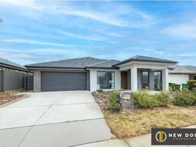 5 Finneron Street, GOOGONG House for rent Listed by Gurjant S.