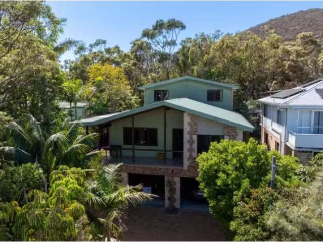 5 Flannel Flower Fairway, Shoal Bay House for rent Listed by.