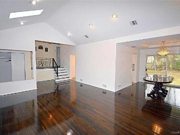 5 Gilbert Rd, Great Neck, NY 11024 | MLS #988133