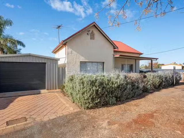 5 Gilberton Street, South Kalgoorlie, WA 6430