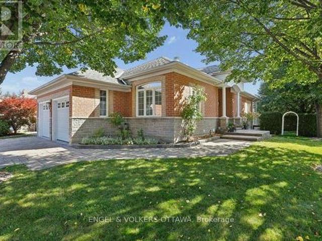5 Goldora Private, Ottawa, ON, K2T 1K8 house for sale | Listing ID X13784 | Royal LePage