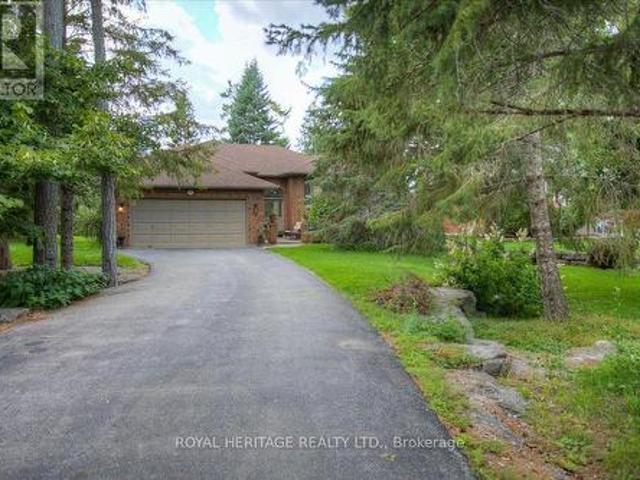5 Governors Drive, Kawartha Lakes Bobcaygeon, ON, K0M 1A0 house for sale | Listing ID X13685 | Royal LePage
