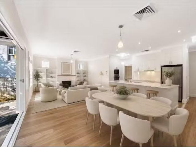 5 Greendale Street, Greenwich House for rent Listed by Jaydn.