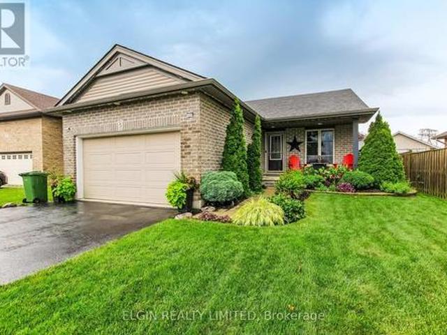5 Hawthorn Court, St. Thomas, ON, N5P 0A1 house for sale | Listing ID X13593 | Royal LePage