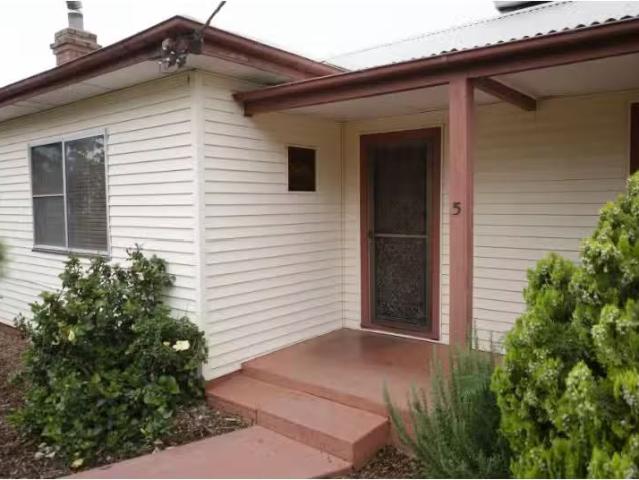 5 High Street, Dubbo House for rent Listed by Erin Bruce of B.