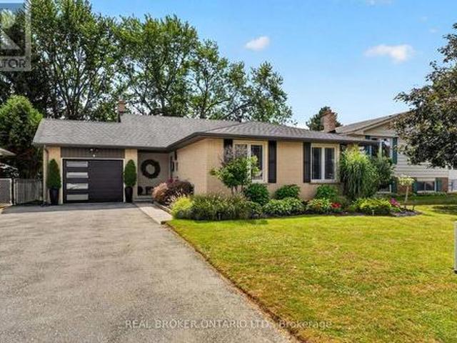 5 Hidden Court, Brantford, ON, N3R 6P4 house for sale | Listing ID X13853 | Royal LePage