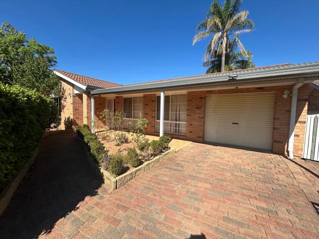 5 Ingrid Place, Dubbo NSW 2830 House For Rent | Domain