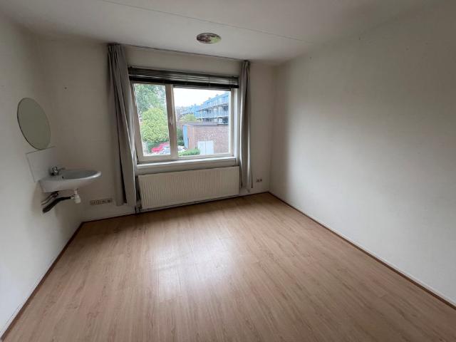 5 Kamers aan de Jadestraat beschikbaar!, Groningen