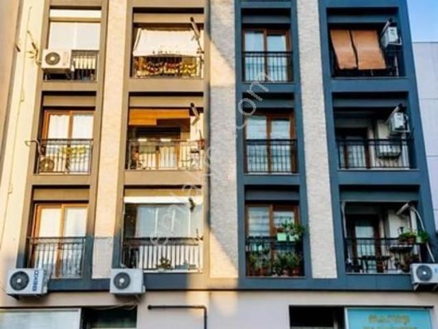 5 Karşıyaka İmbatlı Mahallesi'nde K. Mutfak 2+1 Satılık Daire