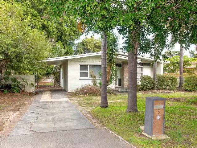 5 Kathleen Close, Maida Vale, WA 6057
