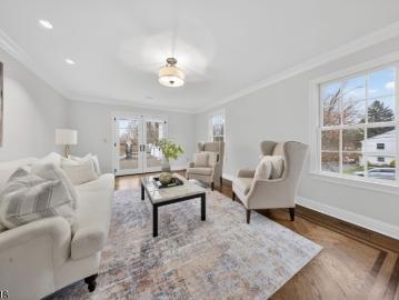 5 Keats Rd