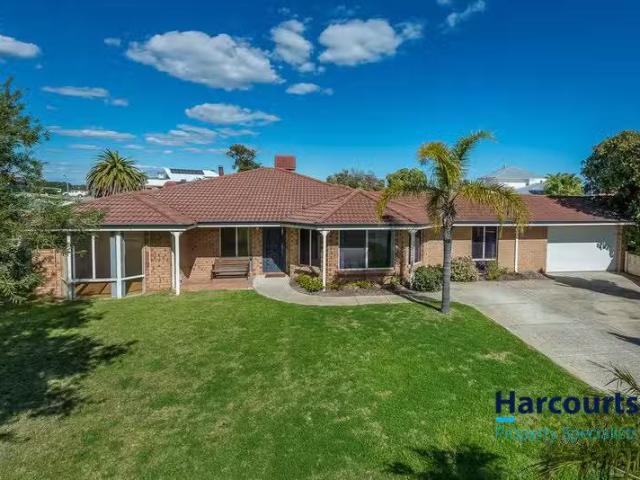 5 Keel Place, OCEAN REEF, WA 6027 House for Rent